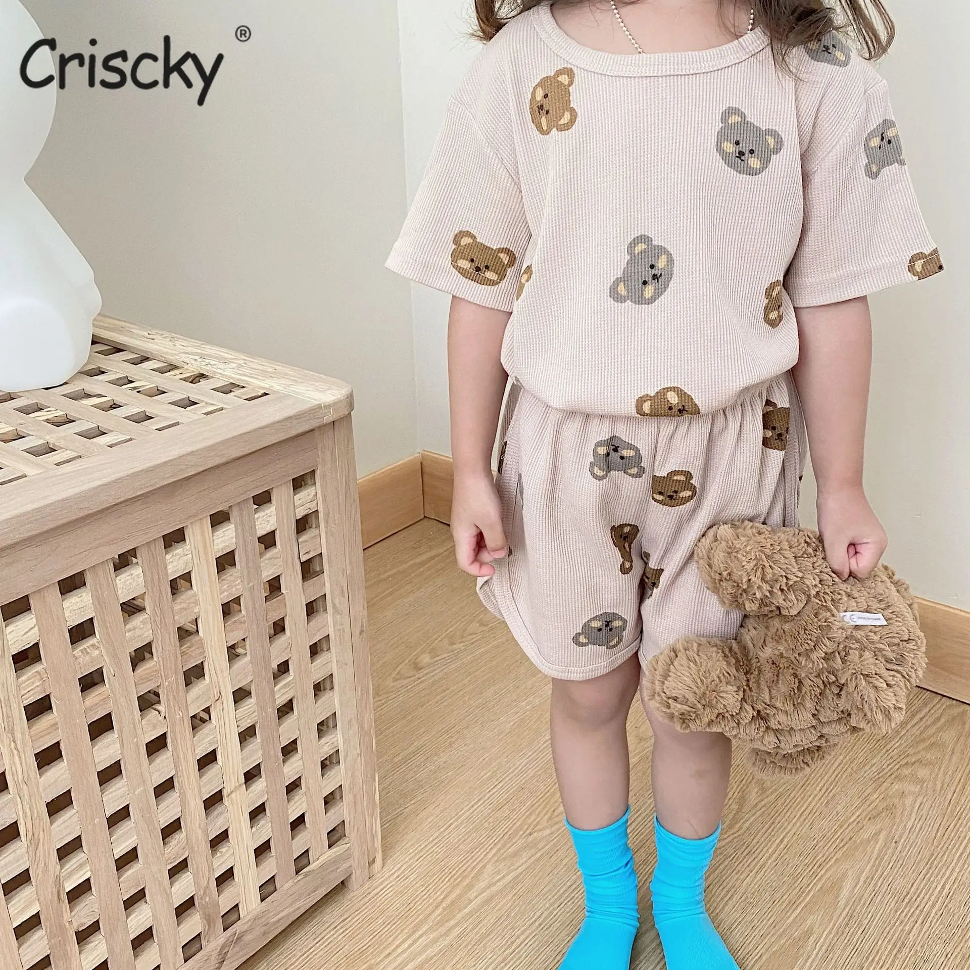Criscky 2Pcs Cotton Casual Summer Newborn Baby Boys Girls Outfits Suit Waffle Short Sleeve T-shirts Tops+Shorts Kids Tracksuit
Criscky 2Pcs Cotton Casual Summer Newborn Baby Boys Girls Outfits Suit Waffle Short Sleeve T-shirts Tops+Shorts Kids Tracksuit