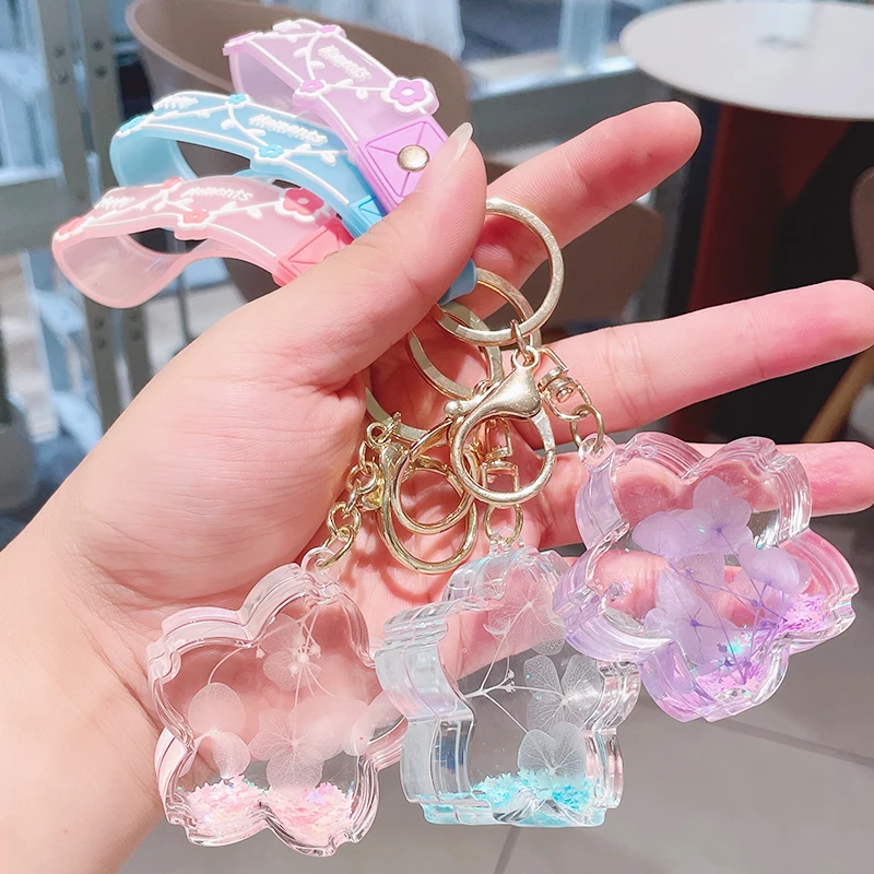 Creative Cheng Oil Sakura Keychain Cute Bag Pendant Keychain Quicksand Cow Acrylic Floating Liquid Keychain Gift
Creative Cheng Oil Sakura Keychain Cute Bag Pendant Keychain Quicksand Cow Acrylic Floating Liquid Keychain Gift
