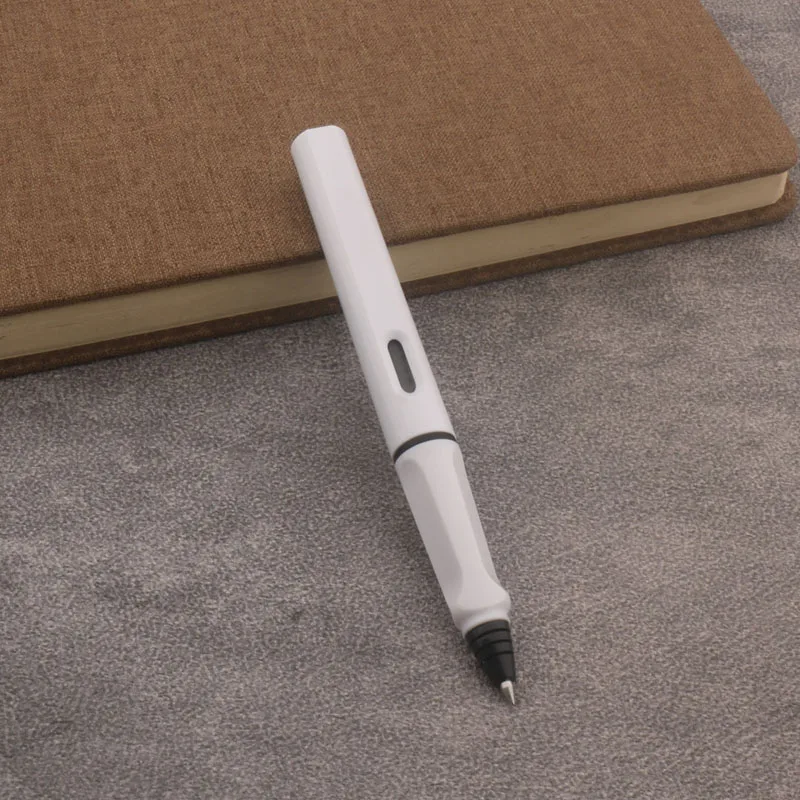 Перьевая ручка Chouxiongluwei прозрачная белая 0,38 мм 0,5 мм
Перьевая ручка Chouxiongluwei прозрачная белая 0,38 мм 0,5 мм