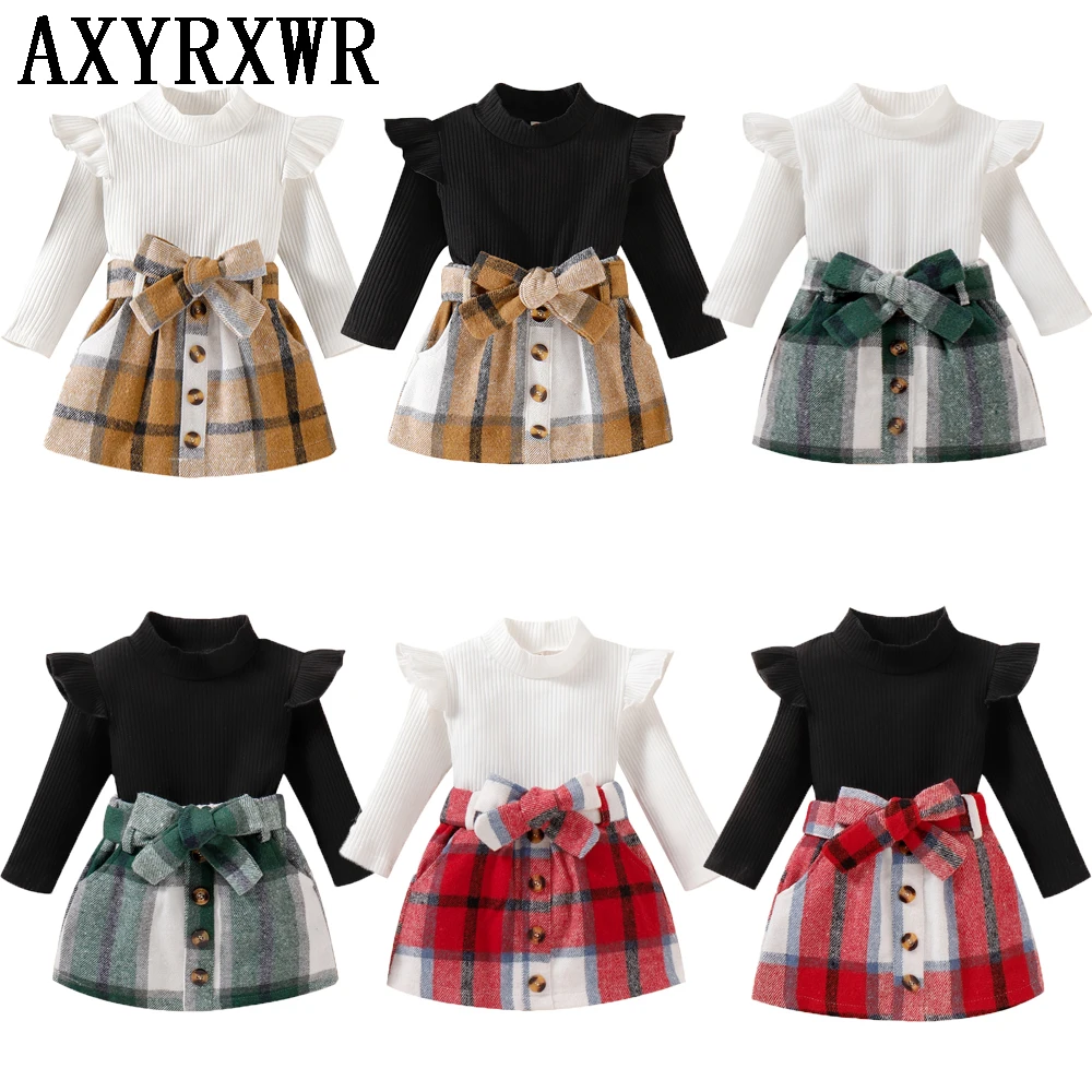 Костюм для девочек, осенне-зимний, вязаный, однотонный, в рубчик, с длинным рукавом, с воротником-хомутом и пуговицами 
Костюм для девочек, осенне-зимний, вязаный, однотонный, в рубчик, с длинным рукавом, с воротником-хомутом и пуговицами