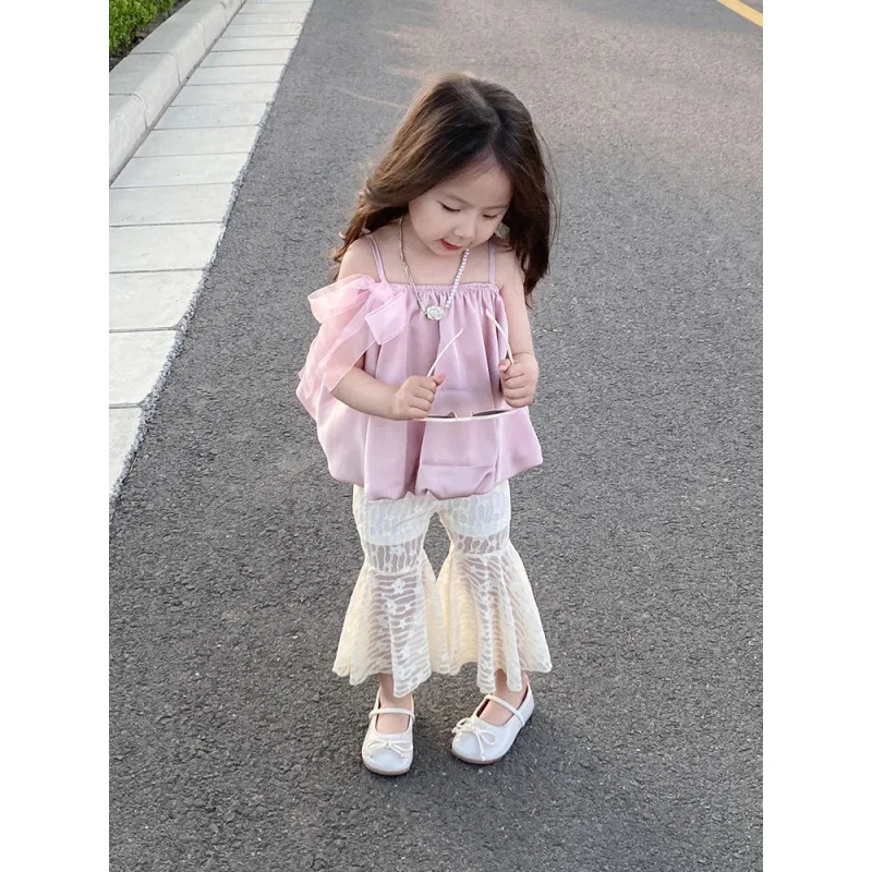 Sweet Girls Summer Clothing Set 2023 Kids Suit Suspender Bow Shirts Floral Lace Flare Pants Girl Outfits Children Sets
Sweet Girls Summer Clothing Set 2023 Kids Suit Suspender Bow Shirts Floral Lace Flare Pants Girl Outfits Children Sets