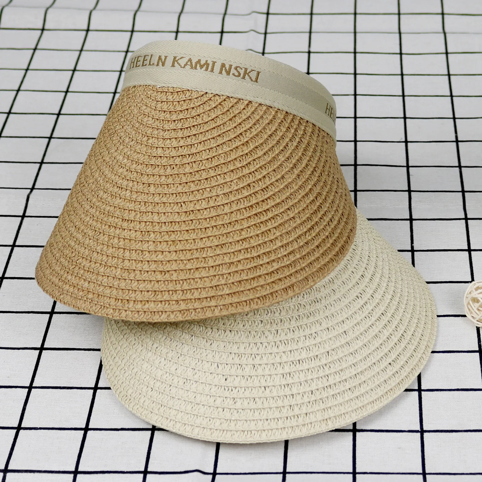 Hair hoop, empty top hat, sun protection, sunshade hat, summer beach grass woven sun hat, covering the face, beach, outdoor, etc
Hair hoop, empty top hat, sun protection, sunshade hat, summer beach grass woven sun hat, covering the face, beach, outdoor, etc