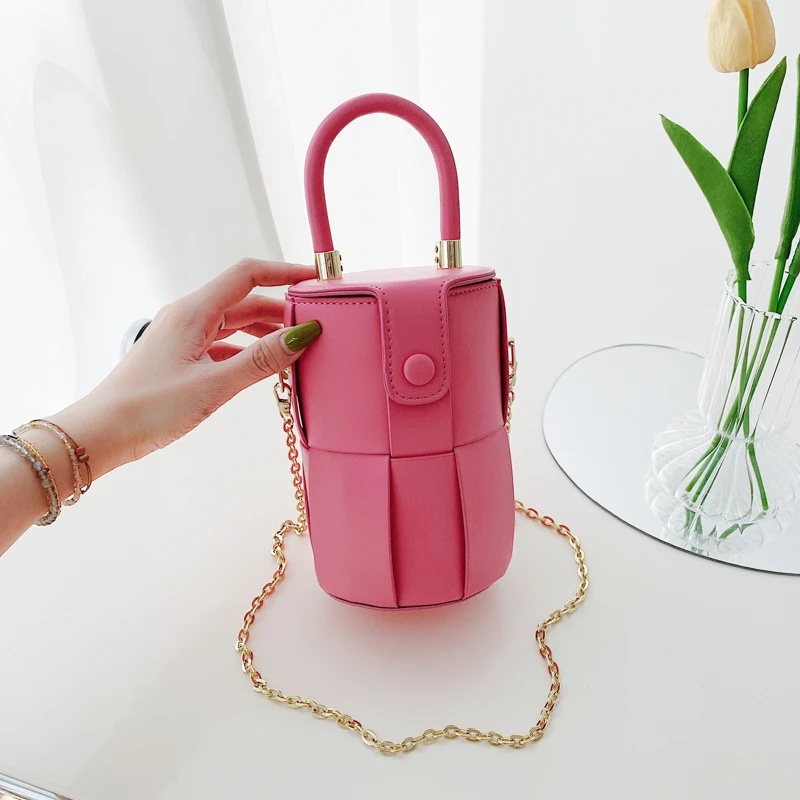 Fashion Bucket Bags Brand Women Bags Chain Crossbody Braided Bags Ladies Handbags and Wallets Lipstick Bags Ladies Bag Set
Fashion Bucket Bags Brand Women Bags Chain Crossbody Braided Bags Ladies Handbags and Wallets Lipstick Bags Ladies Bag Set