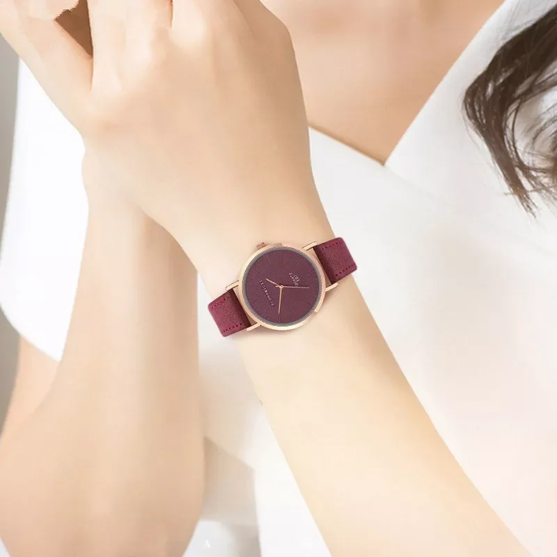 Style Womens Watch Leather No Scale Blank Dial Ladies Girls Watch In Quartz Watches Relogio Orologi Relojes Mujer
Style Womens Watch Leather No Scale Blank Dial Ladies Girls Watch In Quartz Watches Relogio Orologi Relojes Mujer