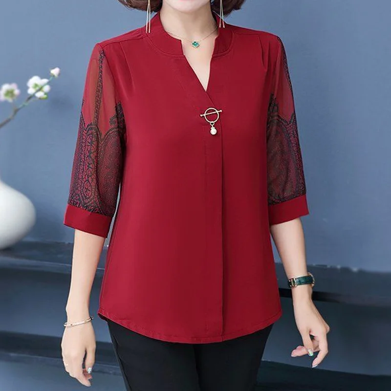 Vintage Printing Thin Loose Blouse Summer New V Neck Half Sleeve All-match Plus Size Shirt Tops Fashion Elegant Women Clothing 
Vintage Printing Thin Loose Blouse Summer New V Neck Half Sleeve All-match Plus Size Shirt Tops Fashion Elegant Women Clothing