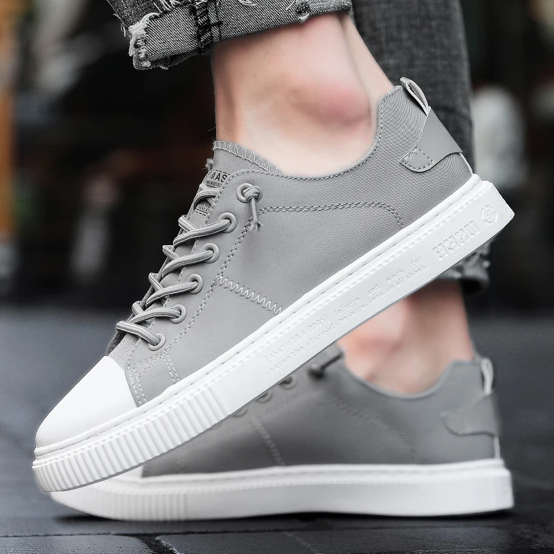Fashionable and Comfortable Wear-resistant Men Shoes 2022 Summer New Men's Casual Shoes Retro Light Four Seasons Sports Shoes 44
Fashionable and Comfortable Wear-resistant Men Shoes 2022 Summer New Men's Casual Shoes Retro Light Four Seasons Sports Shoes 44