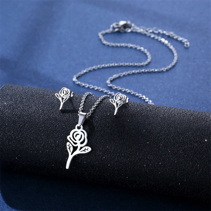 Stainless Steel Silver Color Rose Flower Pendant Chain Necklace Stud Earring for Women Party Birthday Fashion Jewelry Set Gift
Stainless Steel Silver Color Rose Flower Pendant Chain Necklace Stud Earring for Women Party Birthday Fashion Jewelry Set Gift