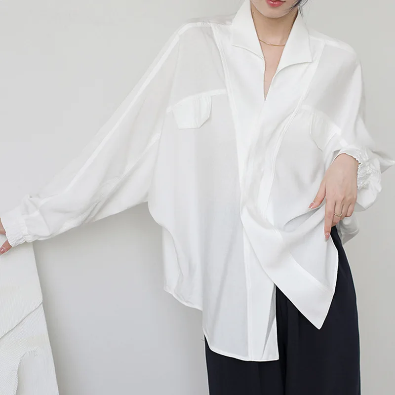 ENjoyce Spring Summer Women Vintage V-neck Bat Sleeve White Shirts Ladies Korean Blouses and Tops Loose Lapel Shirt
ENjoyce Spring Summer Women Vintage V-neck Bat Sleeve White Shirts Ladies Korean Blouses and Tops Loose Lapel Shirt
