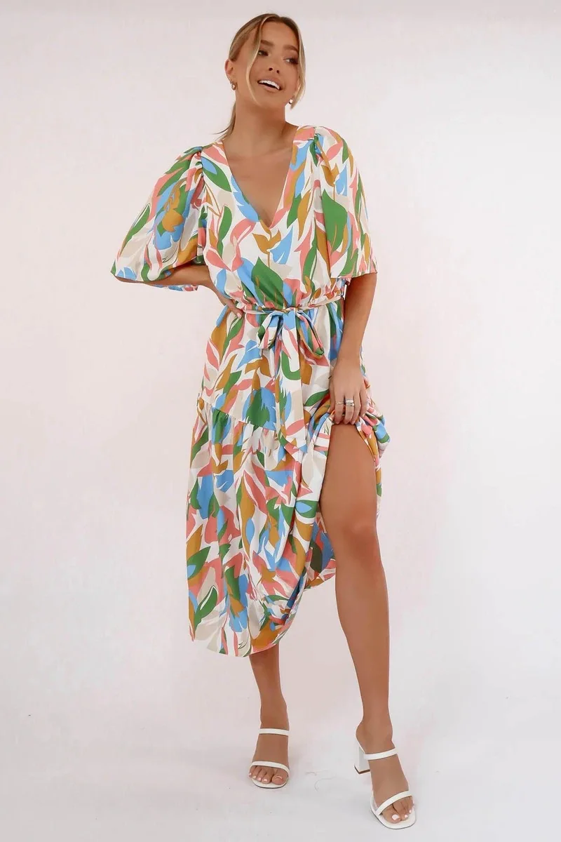 Новинка 2022, женское летнее платье на бретельках с V-образным вырезом и коротким рукавом, праздничное богемное платье средней длины с принтом...
Новинка 2022, женское летнее платье на бретельках с V-образным вырезом и коротким рукавом, праздничное богемное платье средней длины с принтом...