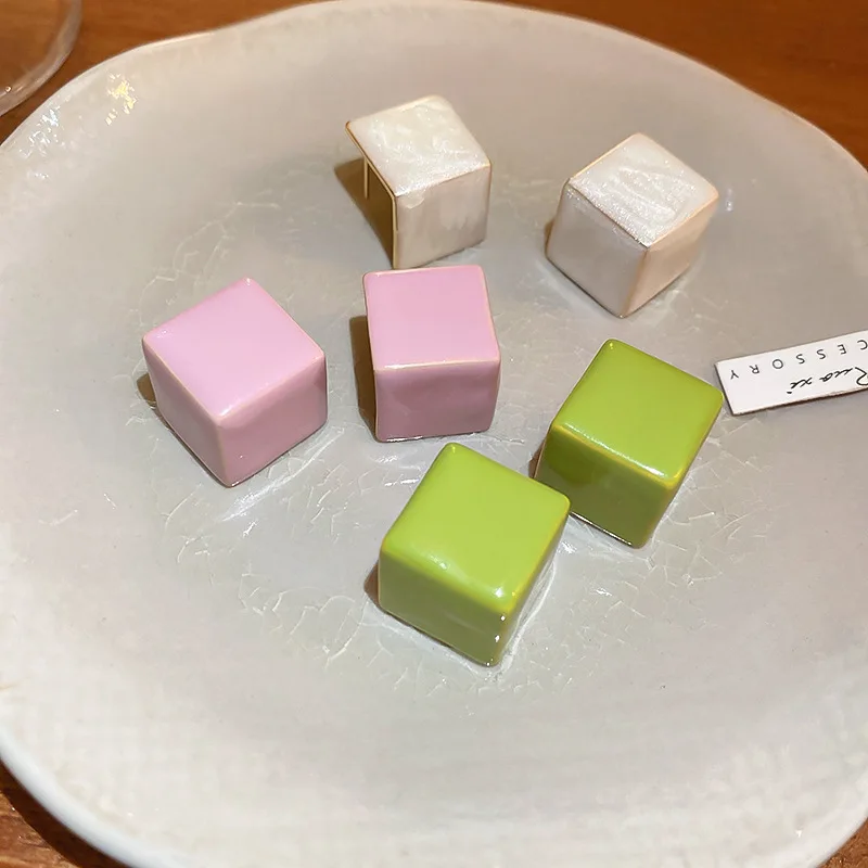 Minar Statement Candy Color Enamel Square Cubes Drop Earrings for Women Mujer Wholesale Geometric Earring Every Day Jewelry
Minar Statement Candy Color Enamel Square Cubes Drop Earrings for Women Mujer Wholesale Geometric Earring Every Day Jewelry
