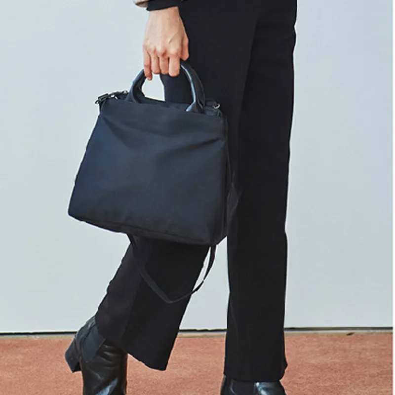 Capacity Mujer Bolso Bag 2023 Large Women Messenger Handbag Handbags Laptop Computer Fashion Hombre Waterproof Office Briefcase
Capacity Mujer Bolso Bag 2023 Large Women Messenger Handbag Handbags Laptop Computer Fashion Hombre Waterproof Office Briefcase