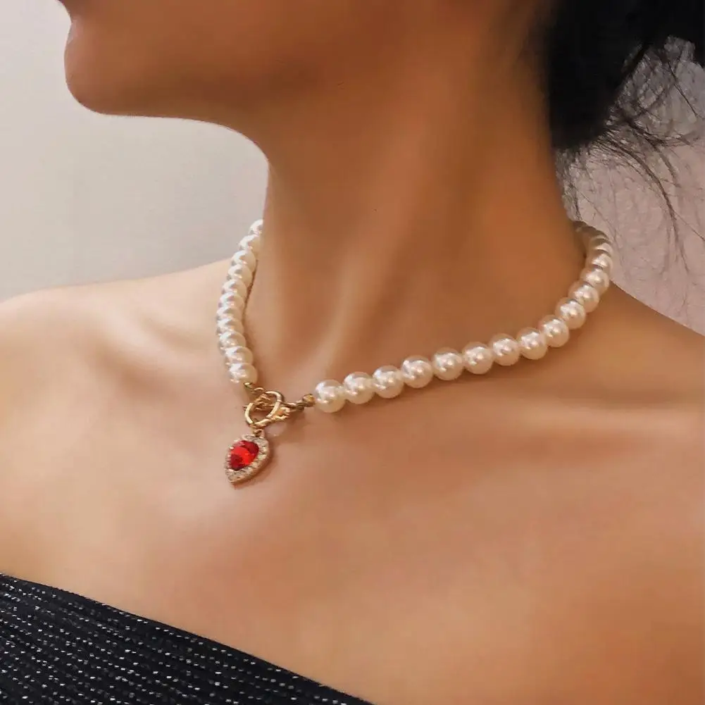 Yfashion Women Pearl Necklace Creative Retro Simple Full Diamond Heart-shaped Pendant Clavicle Chain
Yfashion Women Pearl Necklace Creative Retro Simple Full Diamond Heart-shaped Pendant Clavicle Chain
