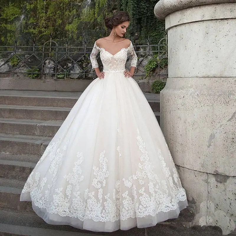 Charming Lace Appliques Garden Wedding Dresses Court Train Vestidos De Novia Off the Shoulder 3/4 Sleeves Bridal Gowns 2023
Charming Lace Appliques Garden Wedding Dresses Court Train Vestidos De Novia Off the Shoulder 3/4 Sleeves Bridal Gowns 2023