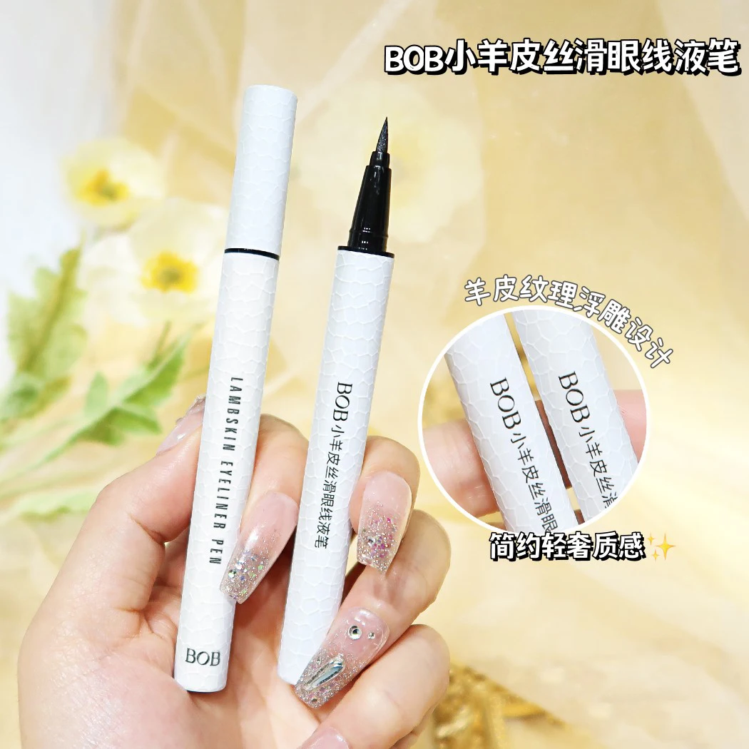 New Smooth Liquid Eyeliner Pencil Waterproof Long-lasting Non-smudging Easy to wear Eye Liner Quick-drying Makeup Cosmetics Tool
New Smooth Liquid Eyeliner Pencil Waterproof Long-lasting Non-smudging Easy to wear Eye Liner Quick-drying Makeup Cosmetics Tool