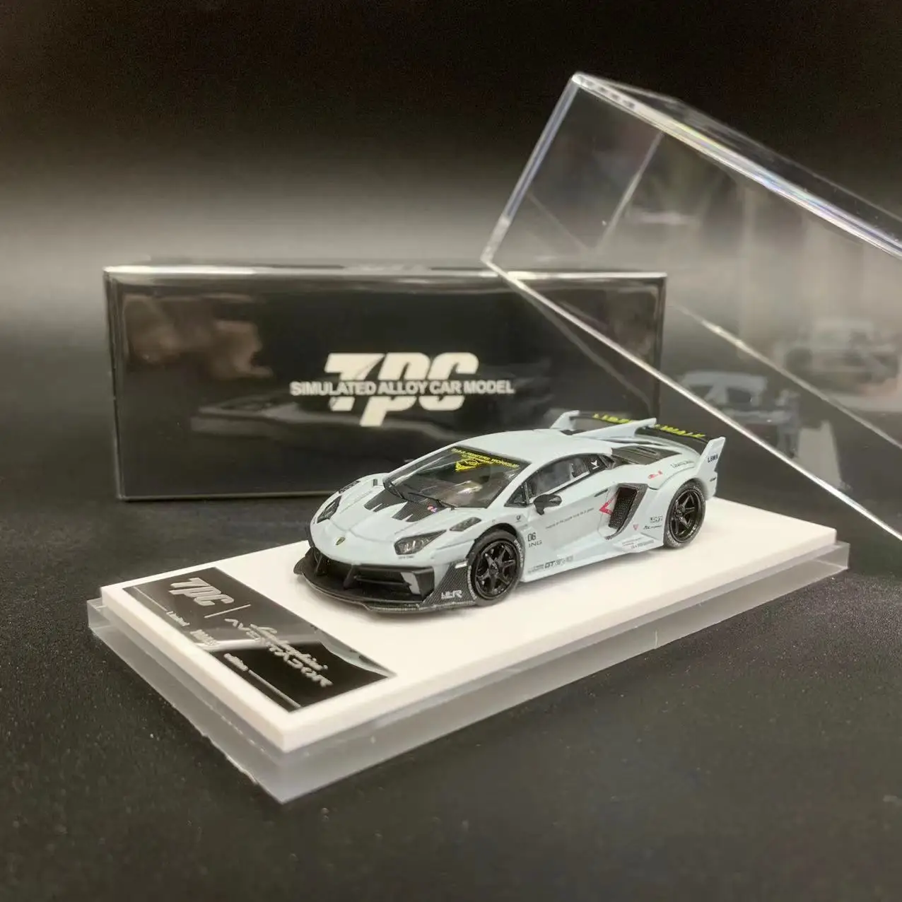 TPC 1:64 модель автомобиля Lambro шторка EVO GT сплав литой бег автомобиль-файтинг серый
TPC 1:64 модель автомобиля Lambro шторка EVO GT сплав литой бег автомобиль-файтинг серый