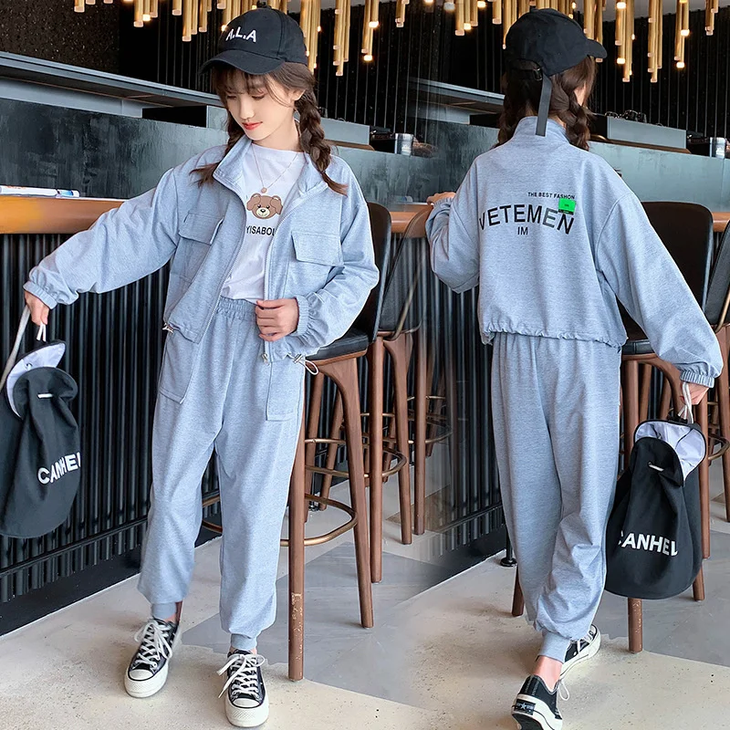 Girls Suit Coat +Pants Cotton 2Pcs/Sets 2022 Luxury Spring Autumn Thicken Sport Tracksuits Teenagers Kid Baby Children Clothing
Girls Suit Coat +Pants Cotton 2Pcs/Sets 2022 Luxury Spring Autumn Thicken Sport Tracksuits Teenagers Kid Baby Children Clothing