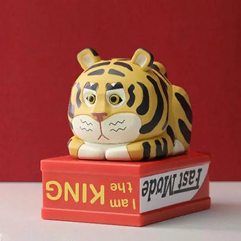 Box Keeper Series Blind Box Tide Play Figuer Tiger Cat Action Figure Ornament Cute Girls Gifts Christmas Present Model Toys
Box Keeper Series Blind Box Tide Play Figuer Tiger Cat Action Figure Ornament Cute Girls Gifts Christmas Present Model Toys