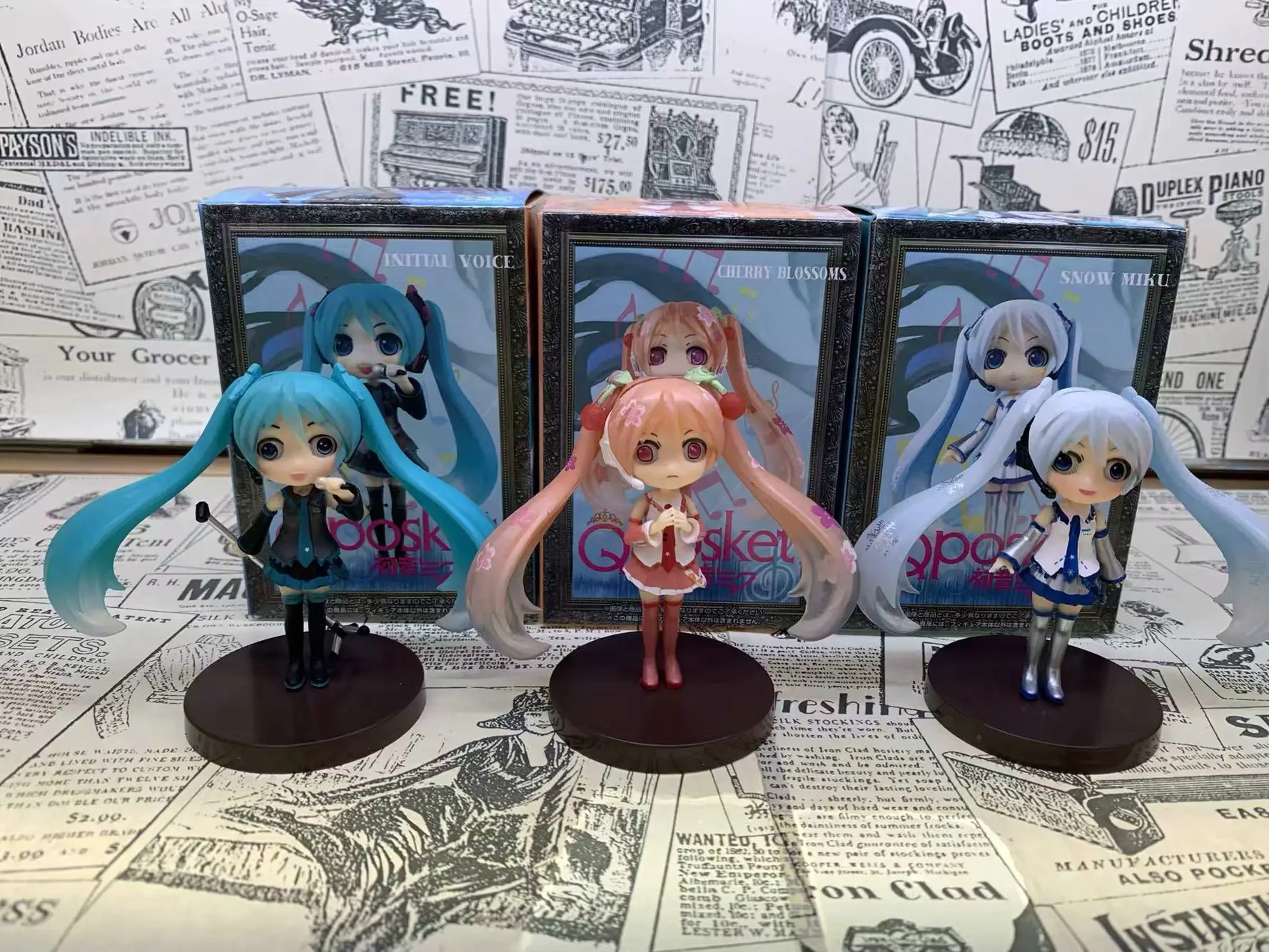 10cm Hatsune Miku Q version 3 big-eyed dolls Big-eyed cute Hatsune dolls ornaments boxed figures PVC Aftion Model Figure Gifts
10cm Hatsune Miku Q version 3 big-eyed dolls Big-eyed cute Hatsune dolls ornaments boxed figures PVC Aftion Model Figure Gifts