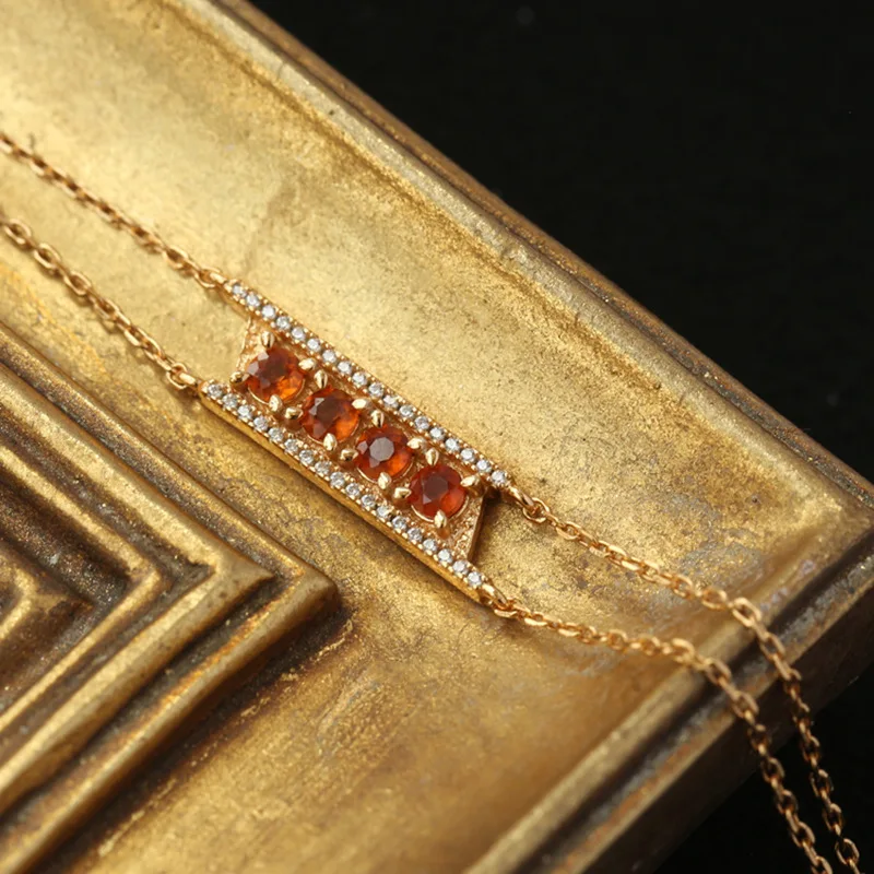 Женский позолоченный браслет из серебра 925 пробы, с оранжевым цирконием
Женский позолоченный браслет из серебра 925 пробы, с оранжевым цирконием