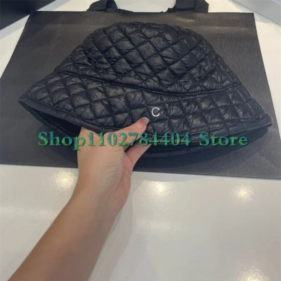 506083 Winter Thick Windproof Keep Warm Hat Fashion Luxury Design Casual Outdoor Women Bucket Hat Fisherman Hat Bucket Hat 2023
506083 Winter Thick Windproof Keep Warm Hat Fashion Luxury Design Casual Outdoor Women Bucket Hat Fisherman Hat Bucket Hat 2023