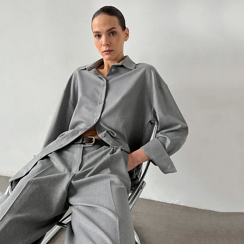 Spring lapel long sleeve coat commuting casual suit straight trousers trousers women's high sense
Spring lapel long sleeve coat commuting casual suit straight trousers trousers women's high sense