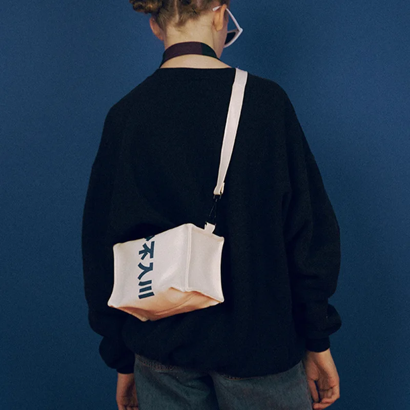 2022 summer new style cross-body bag women young teenagers small sports wind square tofu fashion natty bags men
2022 summer new style cross-body bag women young teenagers small sports wind square tofu fashion natty bags men