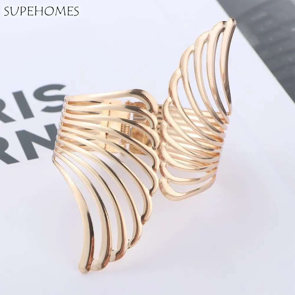 Fashion Creative Curtain Ring Luxury Minimalistic Wings Pattern Curtain Clip Home Decor Curtain Tiebacks Curtain Holdback
Fashion Creative Curtain Ring Luxury Minimalistic Wings Pattern Curtain Clip Home Decor Curtain Tiebacks Curtain Holdback