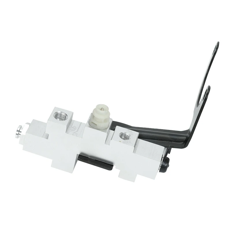 For 1989-94 GMC Chevy Truck C/K Brake Proportioning Valve 172-2069 15606198
For 1989-94 GMC Chevy Truck C/K Brake Proportioning Valve 172-2069 15606198