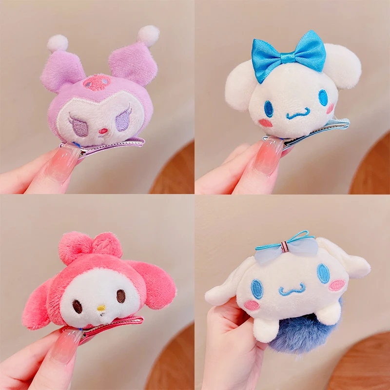Sanrio Cinnamoroll Kuromi женский зажим Kawaii аниме Моя Мелодия помпон пурин мультфильм мягкая набивная кукла милый восхитительный головной убор
Sanrio Cinnamoroll Kuromi женский зажим Kawaii аниме Моя Мелодия помпон пурин мультфильм мягкая набивная кукла милый восхитительный головной убор