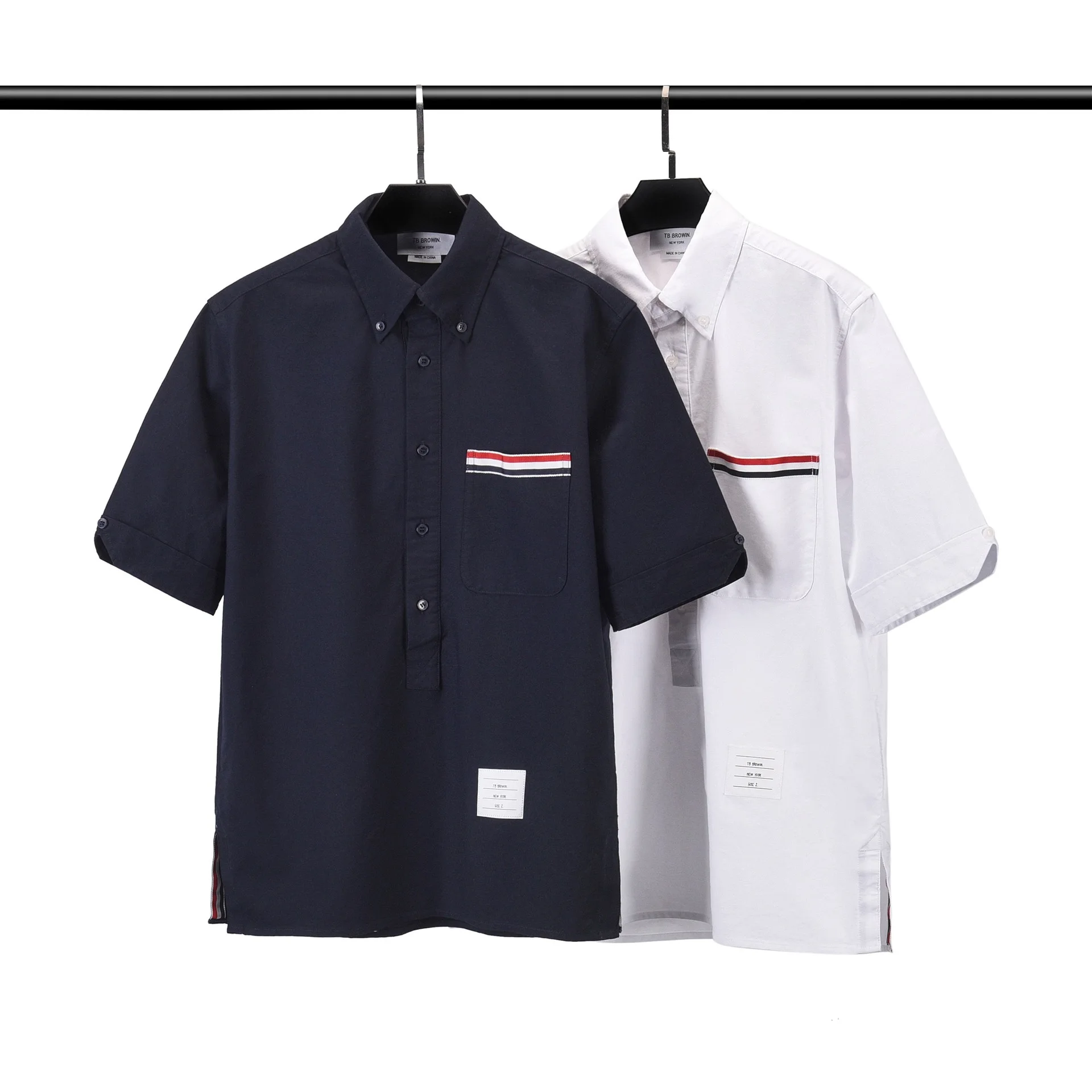 TB BROWIN new lapel Shirt T-shirt Men's and women's identical Bat sleeve five-point sleeve polo couple T-shirt
TB BROWIN new lapel Shirt T-shirt Men's and women's identical Bat sleeve five-point sleeve polo couple T-shirt