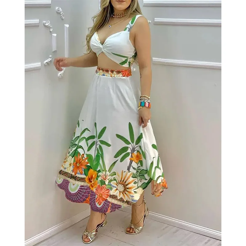 Sexy V Neck Suspender Tops & High Waist Skirt Set Women 2022 Summer New Printed Large Skirt Long Skirt Suit Two Piece Set
Sexy V Neck Suspender Tops & High Waist Skirt Set Women 2022 Summer New Printed Large Skirt Long Skirt Suit Two Piece Set