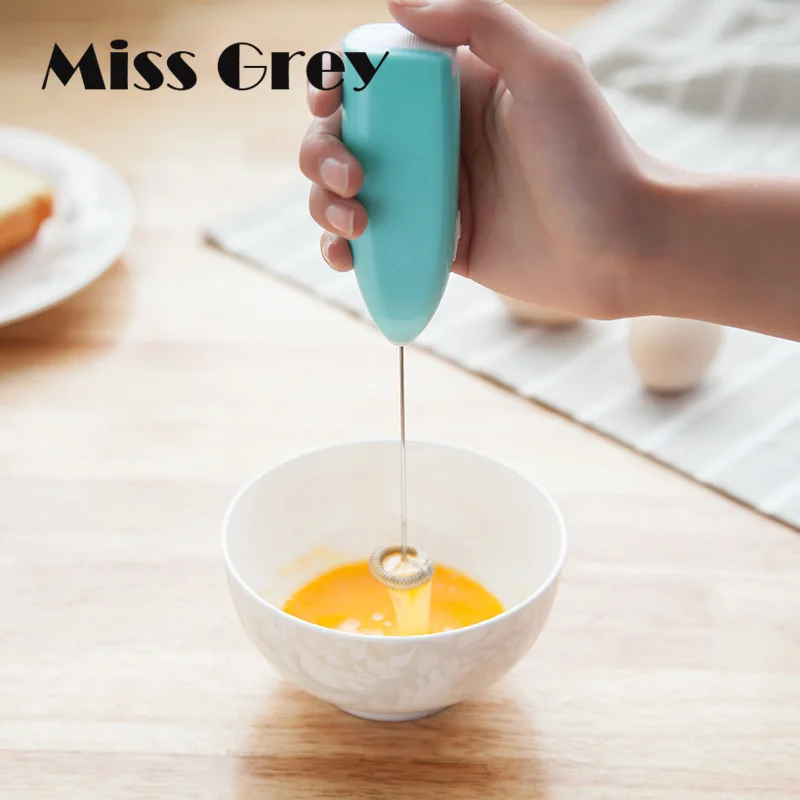 Automatic Electric Milk Frother Egg Foam Coffee Maker for Egg Milk Cappuccino Whisk Tools Portable Home Kitchen Coffee Chocolate
Automatic Electric Milk Frother Egg Foam Coffee Maker for Egg Milk Cappuccino Whisk Tools Portable Home Kitchen Coffee Chocolate