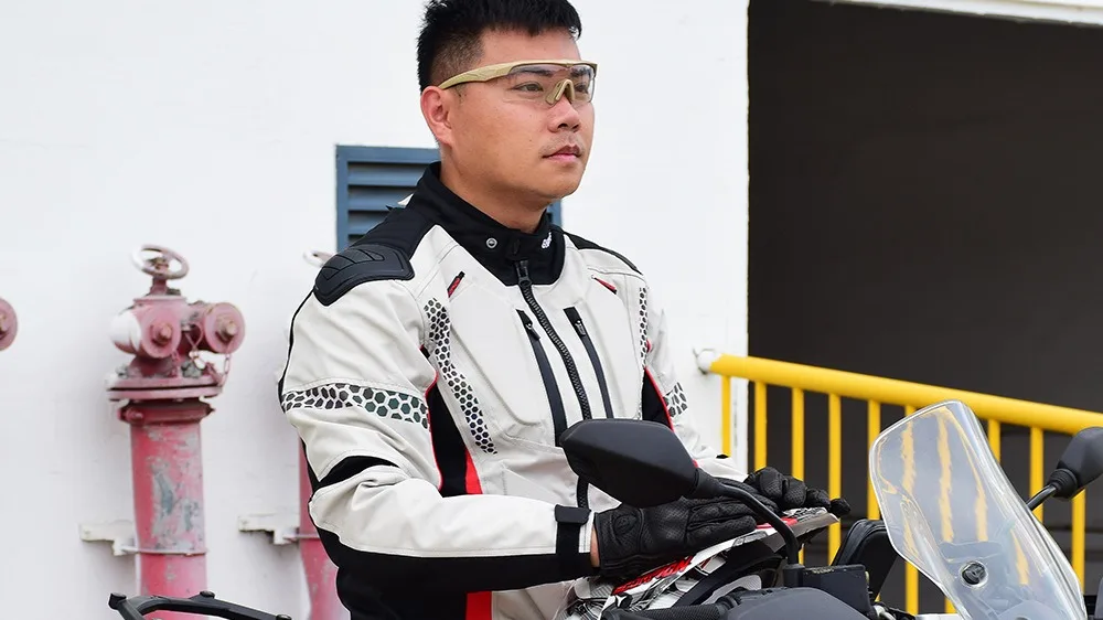 Factory Direct sales cycling drop-proof Waterproof warm racing cycling suit leisure split motorcycle jacket suit gear
Factory Direct sales cycling drop-proof Waterproof warm racing cycling suit leisure split motorcycle jacket suit gear