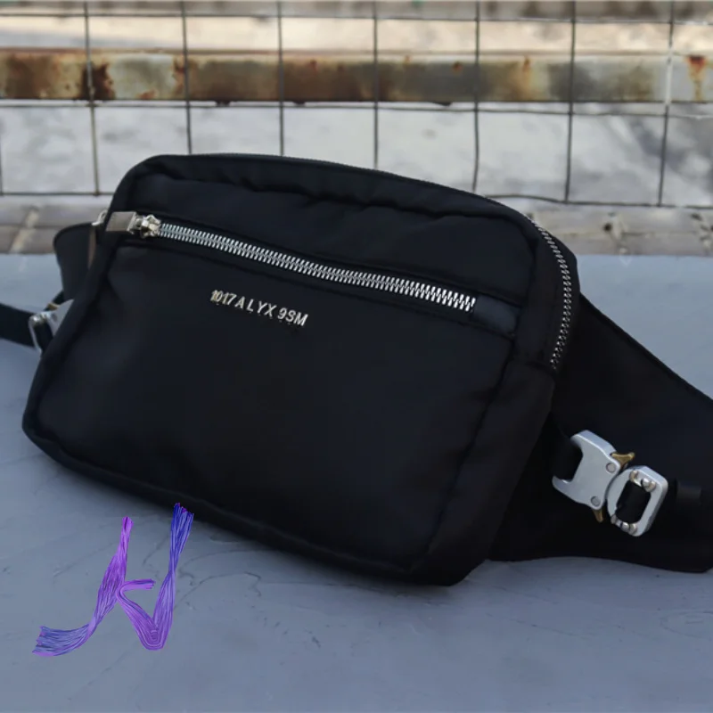 Рюкзак на металлической застежке ALYX Bag 1017 ALYX черный мужской нейлоновый рюкзак на молнии с буквами 9SM
Рюкзак на металлической застежке ALYX Bag 1017 ALYX черный мужской нейлоновый рюкзак на молнии с буквами 9SM