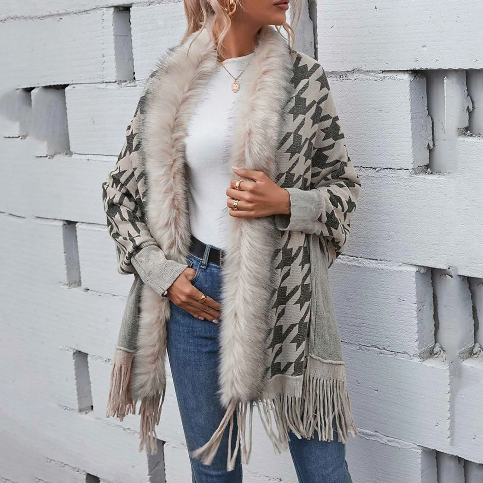 Black Sweaters for Women Womens Fringe Hem Sweater Long Cardigan Knit Pullover Thick Long Sweater Cardigans for Women
Black Sweaters for Women Womens Fringe Hem Sweater Long Cardigan Knit Pullover Thick Long Sweater Cardigans for Women