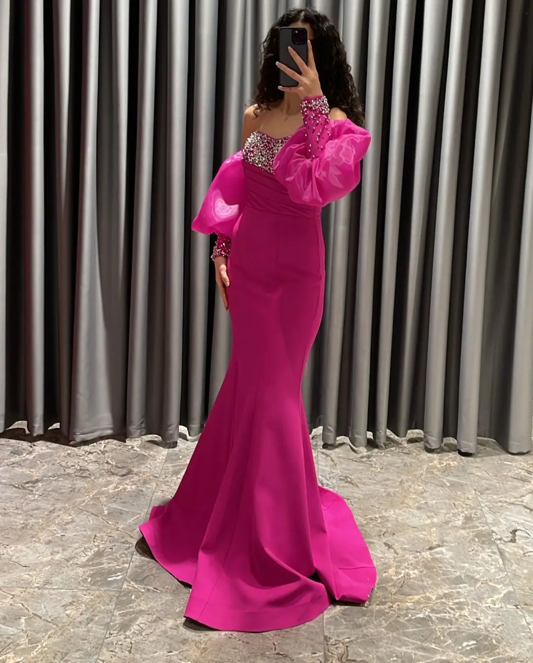 Sayulita Black/Fushcia Mermaid Evening Dresses Sweetheart Beaded Puffy Long Sleeves Prom Dress Women Wear for Special Occasion
Sayulita Black/Fushcia Mermaid Evening Dresses Sweetheart Beaded Puffy Long Sleeves Prom Dress Women Wear for Special Occasion
