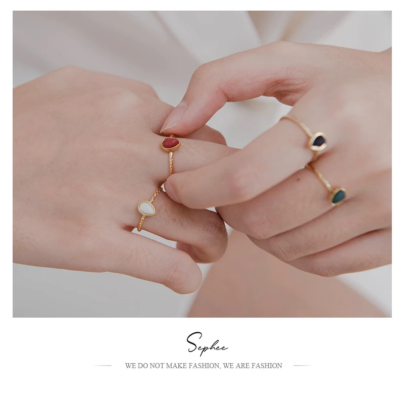 14K Water Drop Natural Black Red Green Stone Ring for Women Adjustable Jewelry Fashion Simple Open Titanium Steel Gold Ring
14K Water Drop Natural Black Red Green Stone Ring for Women Adjustable Jewelry Fashion Simple Open Titanium Steel Gold Ring