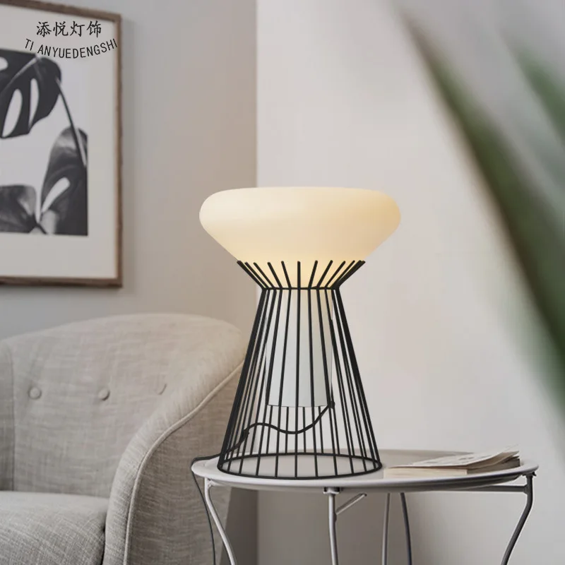 Modern Minimalist Creative Personality Lamps Bedroom Bedside Living Room Decoration Night Light
Modern Minimalist Creative Personality Lamps Bedroom Bedside Living Room Decoration Night Light