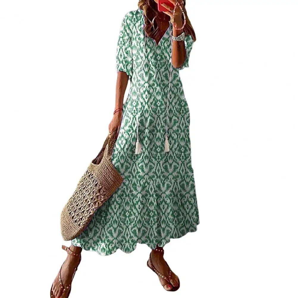 

Женское длинное платье с V-образным вырезом, свободное повседневное платье в богемном стиле с короткими рукавами и кисточками, с широким подолом, лето 2023