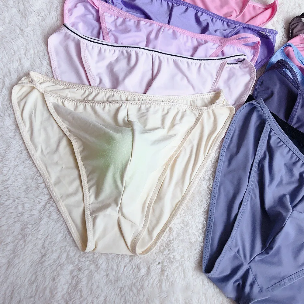 Sexy Men Ice Silk Sheer Bulge Pouch Bikini Briefs Thongs Underwear Underpants Ice Silk Breathable Cool Men's Pocket Briefs Sexy
Sexy Men Ice Silk Sheer Bulge Pouch Bikini Briefs Thongs Underwear Underpants Ice Silk Breathable Cool Men's Pocket Briefs Sexy