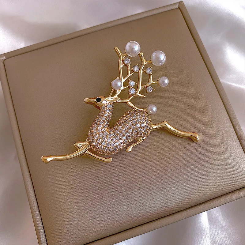 

Elegant Sparkling Rhinestone Inlaid Deer Brooches For Women Pearl Antler Animal Brooch Pins Suit Accessories Exquisite Jewelry