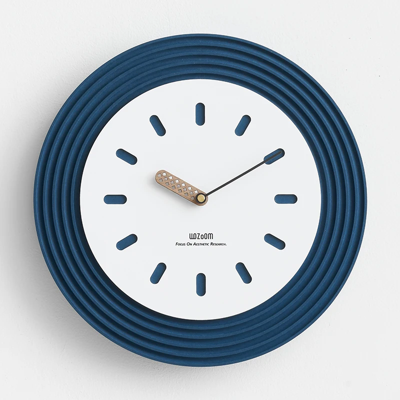 Punch-free Simple Home Mute Wall Clock Fashion Light Luxury Creative Living Room Clock Home Decoration Wall Clock Modern Design
Punch-free Simple Home Mute Wall Clock Fashion Light Luxury Creative Living Room Clock Home Decoration Wall Clock Modern Design