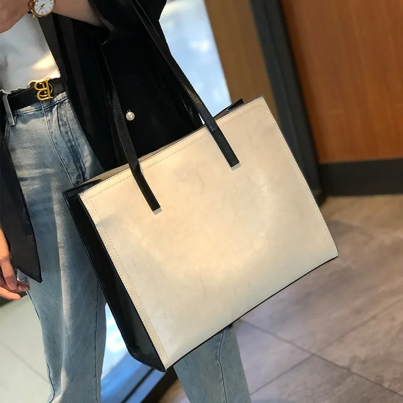 Real Leather Bags For Women 2022 Oil Wax Cowhide Genuine Leather Tote Shoulder Shopping Bags Large Capacity Fashion Handbags
Real Leather Bags For Women 2022 Oil Wax Cowhide Genuine Leather Tote Shoulder Shopping Bags Large Capacity Fashion Handbags
