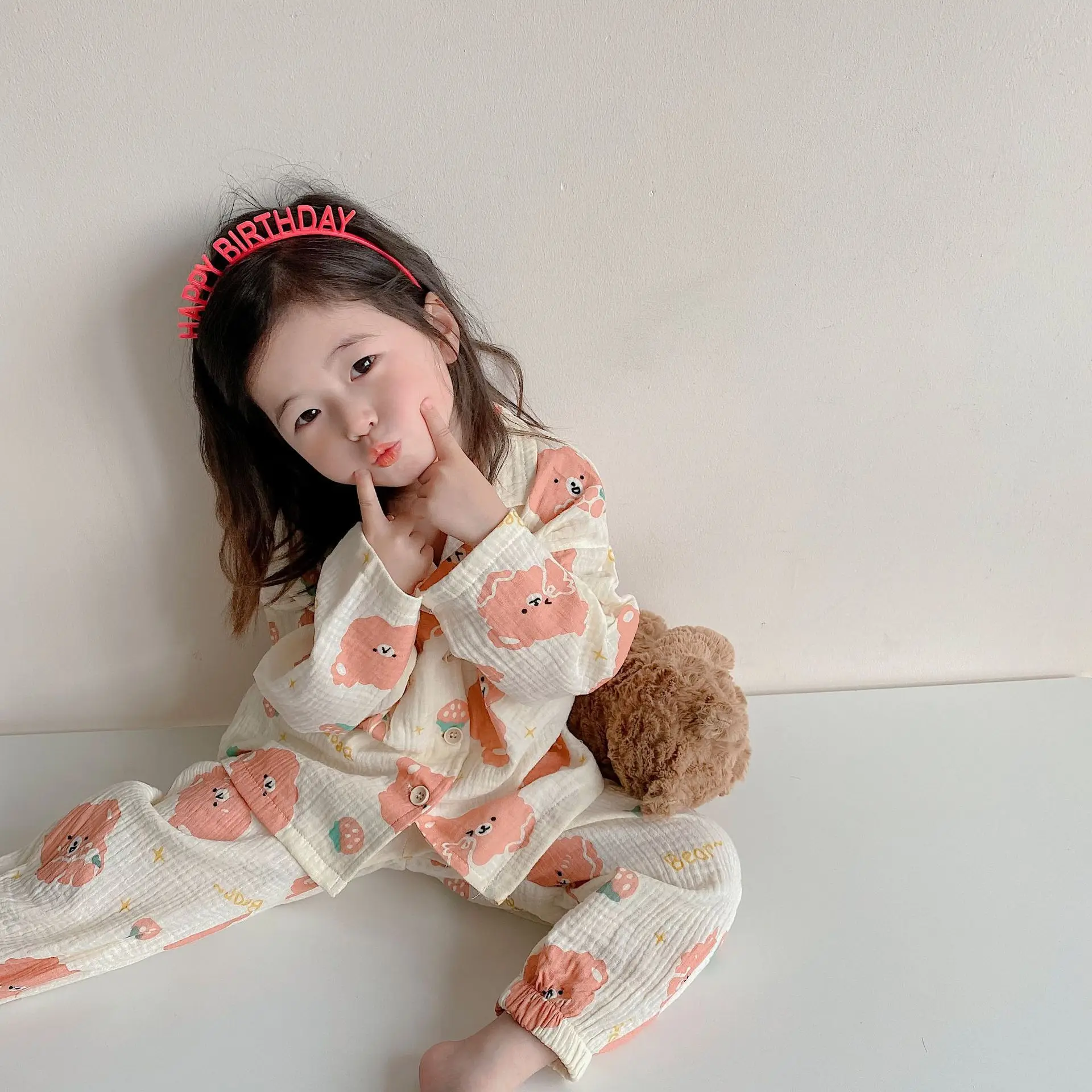 Children's Clothing 2022 Spring Korean Girls Full Print Orange Bear Long Sleeves Top and Trousers Home Service Suit Pajamas
Children's Clothing 2022 Spring Korean Girls Full Print Orange Bear Long Sleeves Top and Trousers Home Service Suit Pajamas