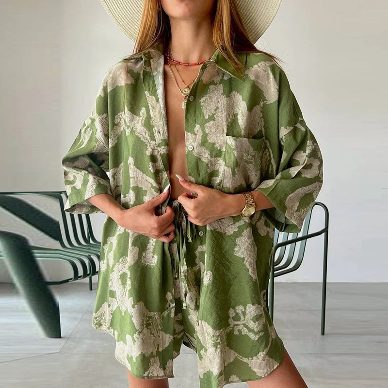 Fashion Street Print Suits Ladies Lapel Button Shirt Cardigan + Shorts Outfits 2023 Summer Vintage Beach Two Piece Set for Women
Fashion Street Print Suits Ladies Lapel Button Shirt Cardigan + Shorts Outfits 2023 Summer Vintage Beach Two Piece Set for Women