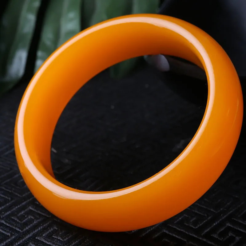 Natural Chinese Yellow Original Ecological Handcarved Fashion Jewelry Ladies Wide Thick Bangles Fengshui Accessories 
Natural Chinese Yellow Original Ecological Handcarved Fashion Jewelry Ladies Wide Thick Bangles Fengshui Accessories