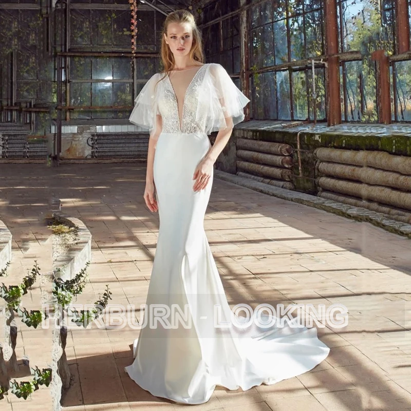 HERBURNL Customized Satin Tulle Princess Backless V-neck Floor-length Wedding Dresses 2022 Lace Apliques Robe De Mariée
HERBURNL Customized Satin Tulle Princess Backless V-neck Floor-length Wedding Dresses 2022 Lace Apliques Robe De Mariée
