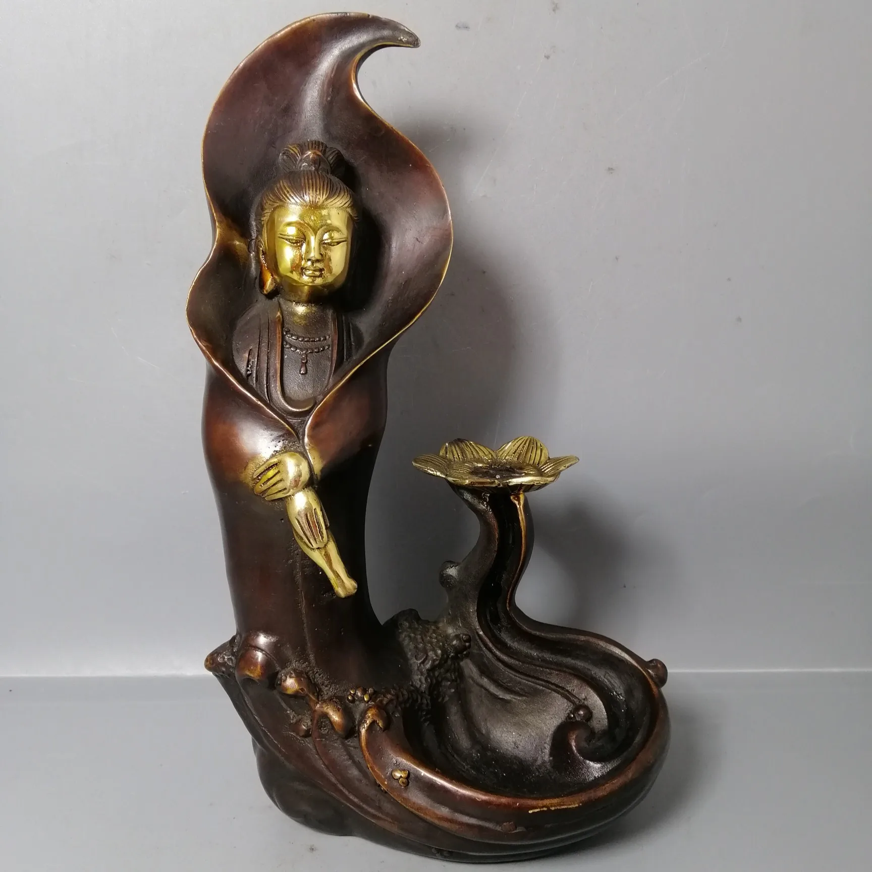 Chinese Old Copper To Create Guanyin Lotus Incense Burner Home Craft Living Room Furniture Decoration
Chinese Old Copper To Create Guanyin Lotus Incense Burner Home Craft Living Room Furniture Decoration