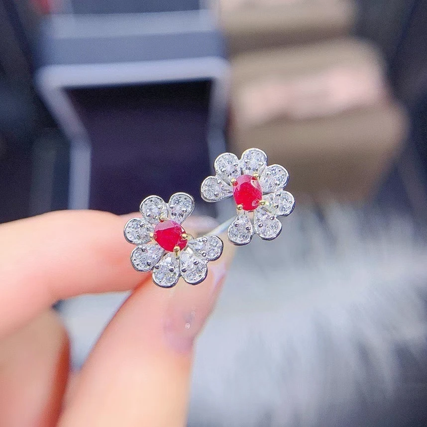 MeiBaPJ Natural Ruby Flower Stud Earrings Real 925 Sterling Silver Red Stone Earrings Fine Charm Wedding Jewelry for Women
MeiBaPJ Natural Ruby Flower Stud Earrings Real 925 Sterling Silver Red Stone Earrings Fine Charm Wedding Jewelry for Women