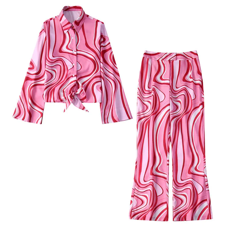 2022 European American summer new fashion print pink flare sleeve shirt high waist pants suit women
2022 European American summer new fashion print pink flare sleeve shirt high waist pants suit women